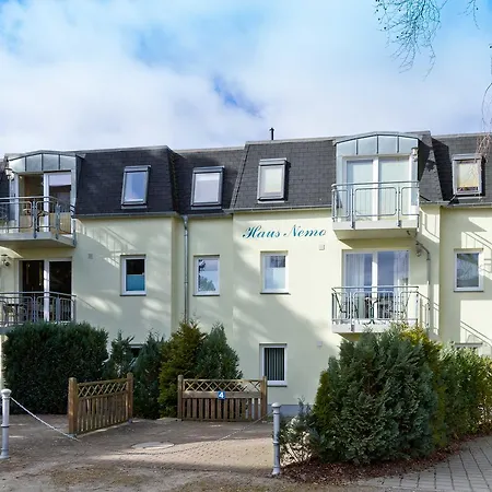 Appartementhaus Neuer Weg 4 * Neuhof (Heringsdorf)